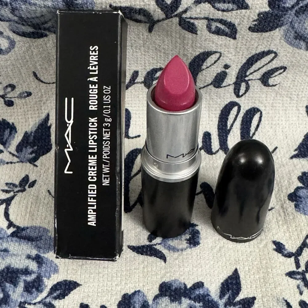 MAC Amplified Creme Lipstick - Girl About Town A14 Full Size Discontinued - NIB